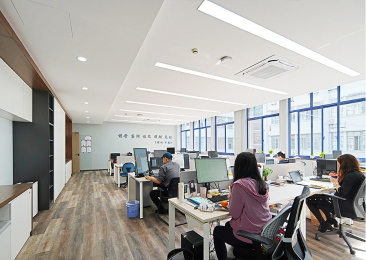 湖北紅點(diǎn)科技有限公司|關(guān)于我們，辦公環(huán)境